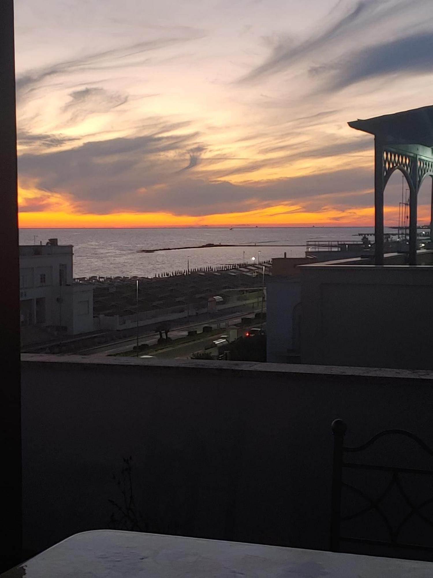 Ostia Attico Fronte Mare Leilighet Eksteriør bilde